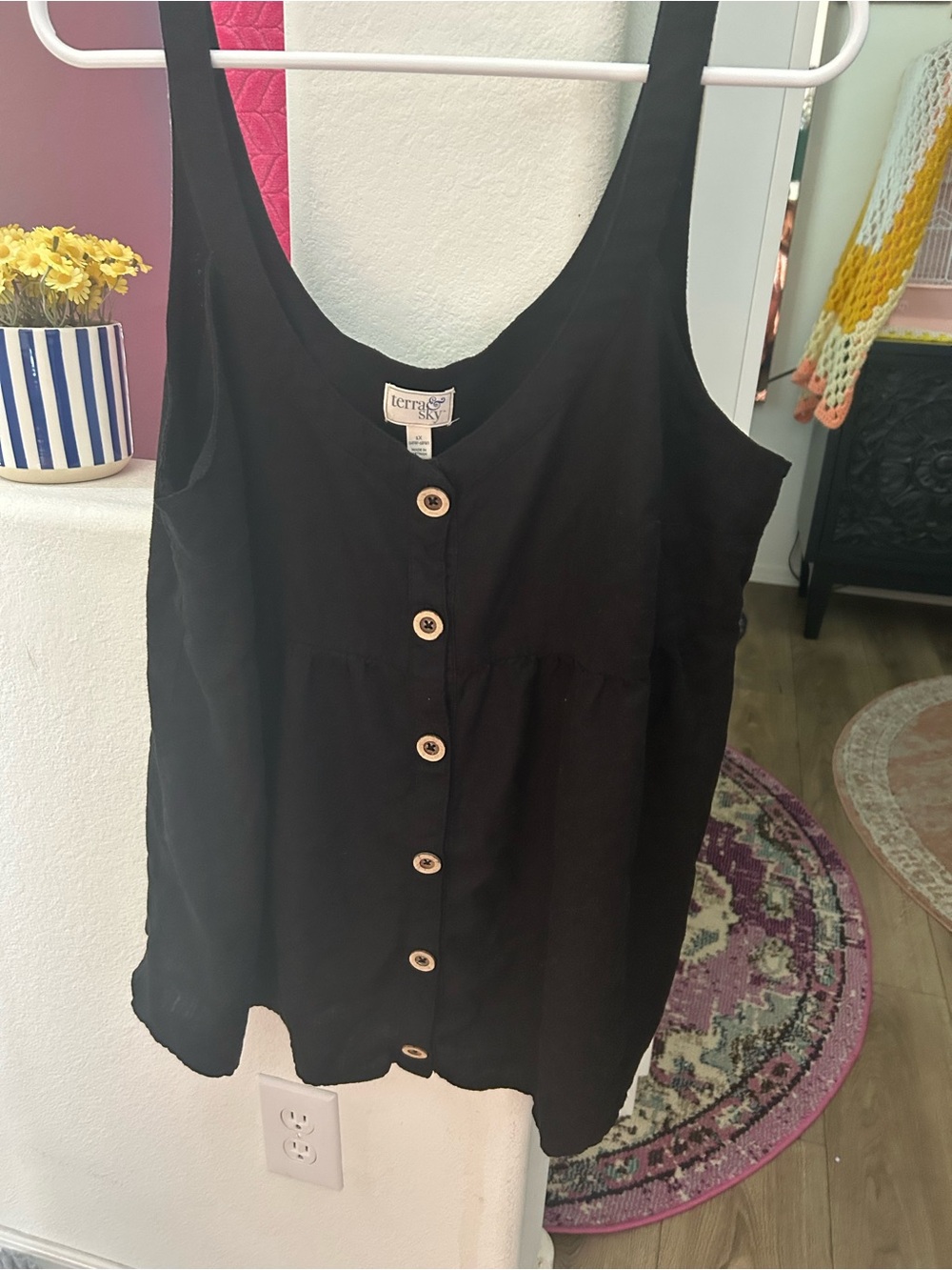Terra & Sky Black Button-Front Tank with Wood-Look Buttons